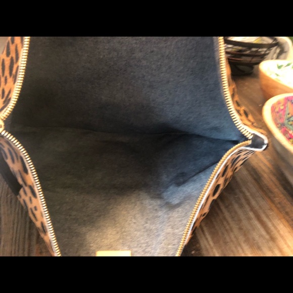 Clare V Large Foldover Clutch leopard skin - Picture 3 of 4